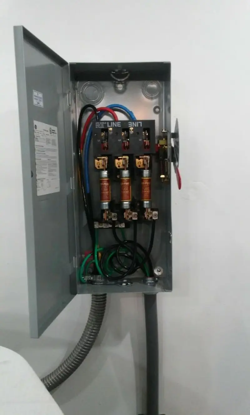 Three-phase disconnect switch installed for Electrical Wiring & Rewiring in Lake Ridge